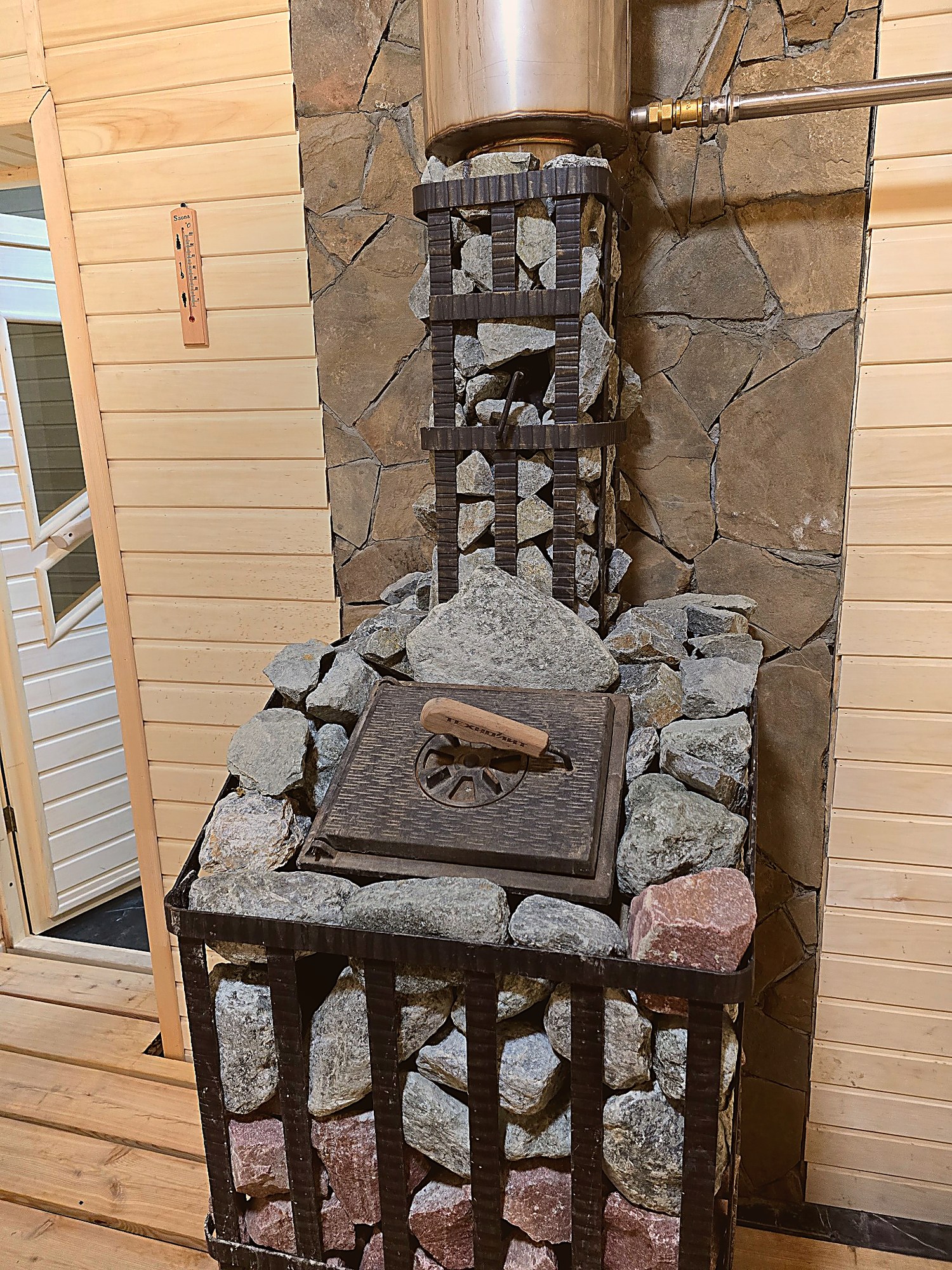 Каменка — качественный жар и мягкий пар